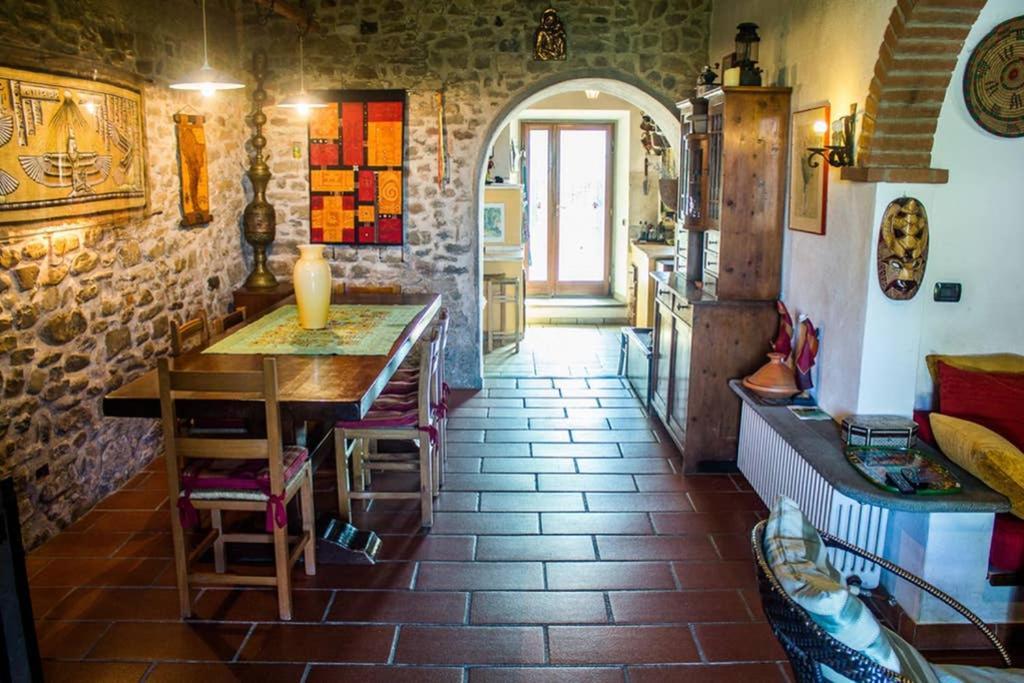 Tuscan Hills - Stonehouse, Garden & Pool Викио Екстериор снимка